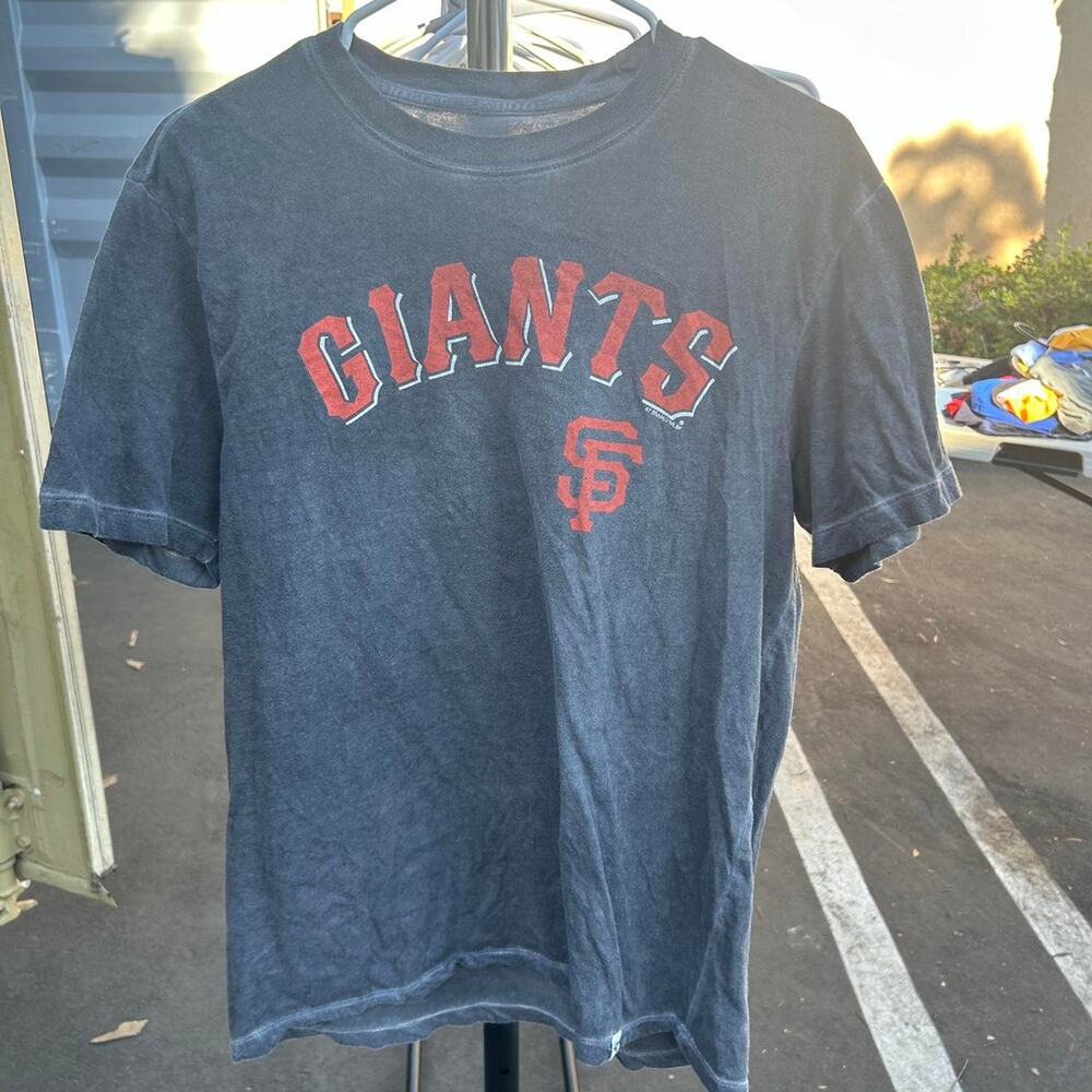 Grey vintage giants tee